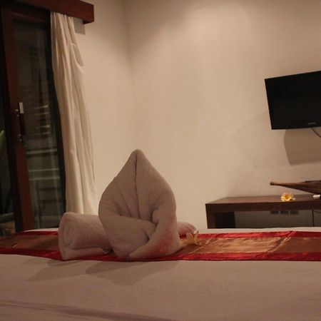 Letos Kubu Homestay Кута Стая снимка