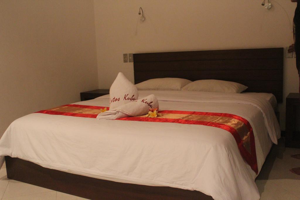 Letos Kubu Homestay Кута Екстериор снимка